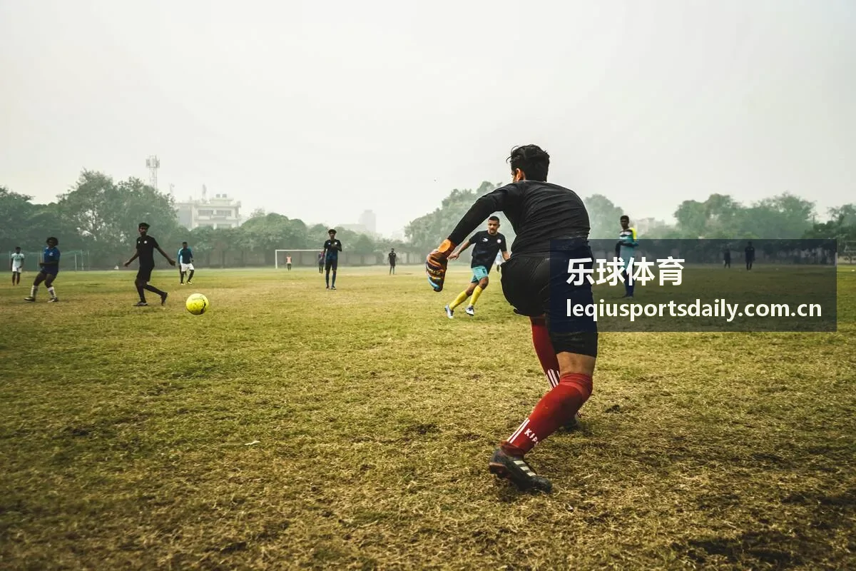 乐球体育战术解析：三中卫阵型防守站位